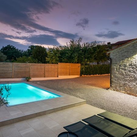 Honey House Villa Jural Exterior photo