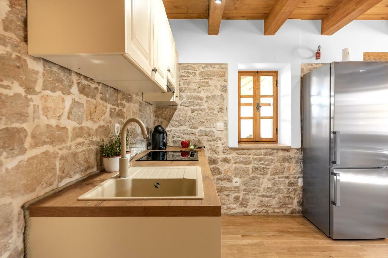 Honey House Villa Jural Exterior photo